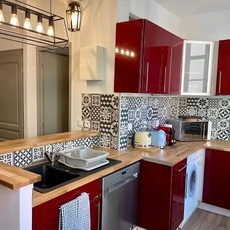 Republique - Dauder De Selva