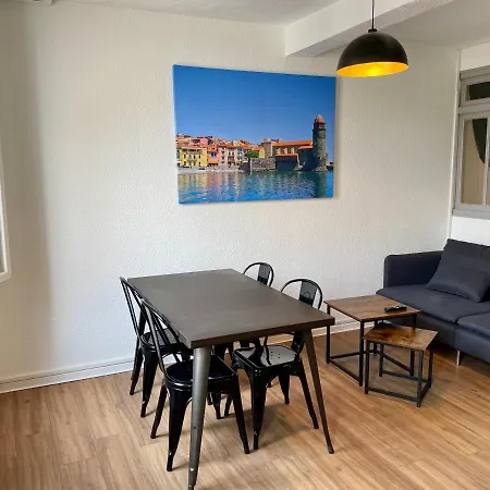 Republique - Dauder De Selva Apartamento