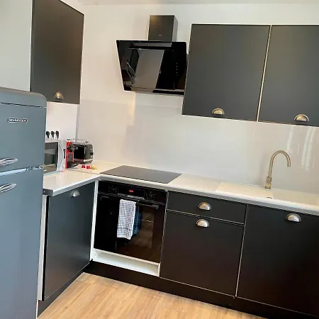 Apartment Republique - Dauder De Selva *