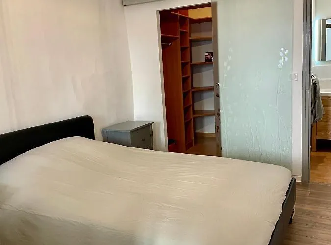 Republique - Dauder De Selva *