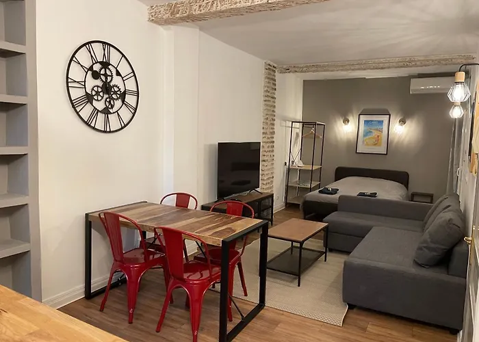 Republique - Dauder De Selva *